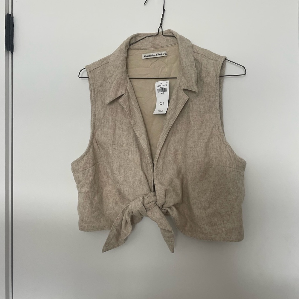 Abercrombie & Fitch Tan Sleeveless Crop Button Down Linen